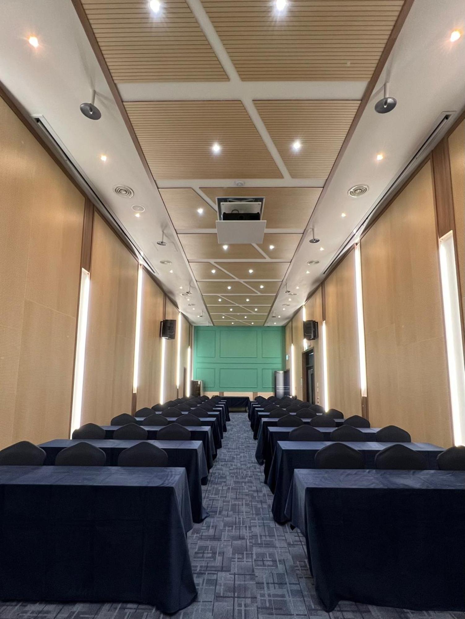 Gangneung Chonpines Ocean Suites Hotel Экстерьер фото